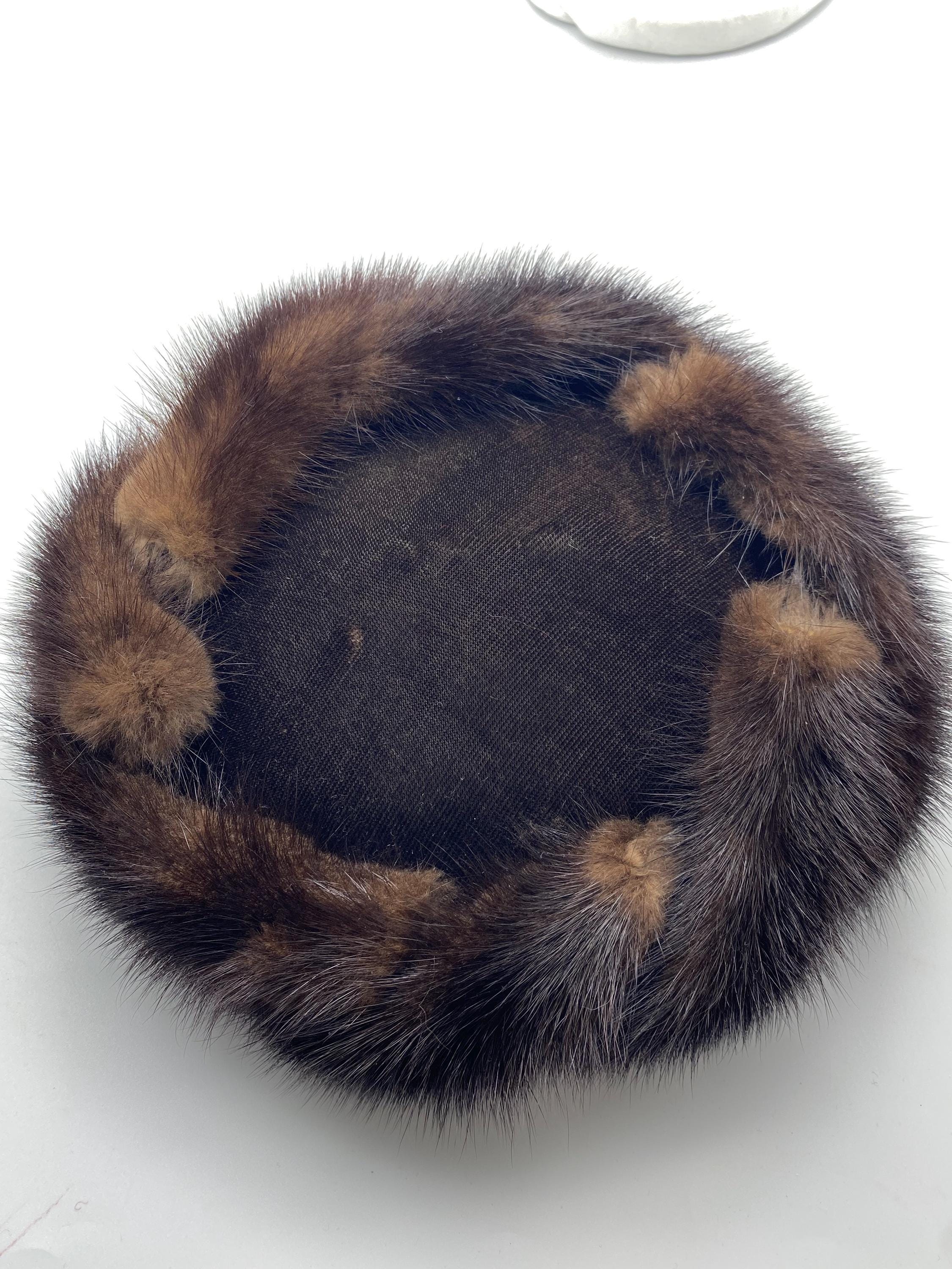 Vintage Mink Fur Pillbox Hat Made by Coralie 1950s - Etsy display picture 2