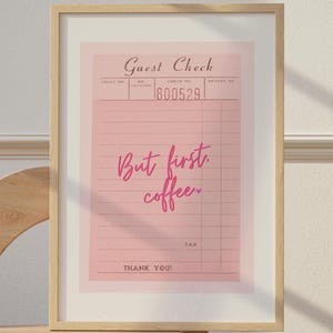 Ale najpierw Cafecito Print Ale najpierw wydruk artystyczny kawy Minimalistyczny plakat z kawą Wystrój kuchni w mieszkaniu Uroczy plakat z czeku dla gości Cyfrowy różowy