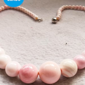 Naturalny naszyjnik królowej muszli, jasnoróżowy biały królowa muszli gruszka okrągła kula 6-14mm koraliki ręcznie wyszywane koralikami naszyjnik długość 20"