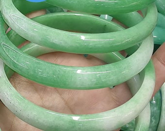 Grote 58-72 mm smaragdgroene jadeiet 18K gouden bloem smaragd AA jade armband vrouw man band armband kristal, rijkdom kalmerende armband cadeau 1PCS