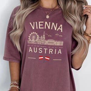 Vienna Austria Shirt Comfort Colors T-shirt City Skyline Souvenir European Travel Gift Vacation Tee Prater Austrian Flag Schönbrunn Palace
