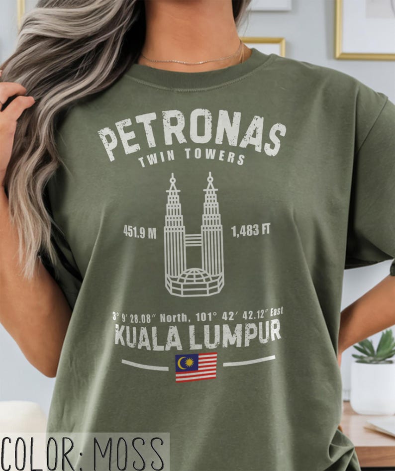Chemise tours jumelles Petronas t-shirt Kuala Lumpur couleurs confort Malaisie voyage souvenir ville horizon architecture cadeau art urbain minimaliste Moss