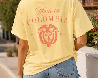 Camiseta con escudo "Hecho en Colombia" / Camiseta gráfica de Colombia