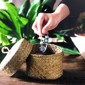 Decorative Woven Storage Basket With Lid,Bedroom Wicker Storage Box,Bathroom Storage Basket,Handmade Seagrass Organizer,Jewelry Storage Box