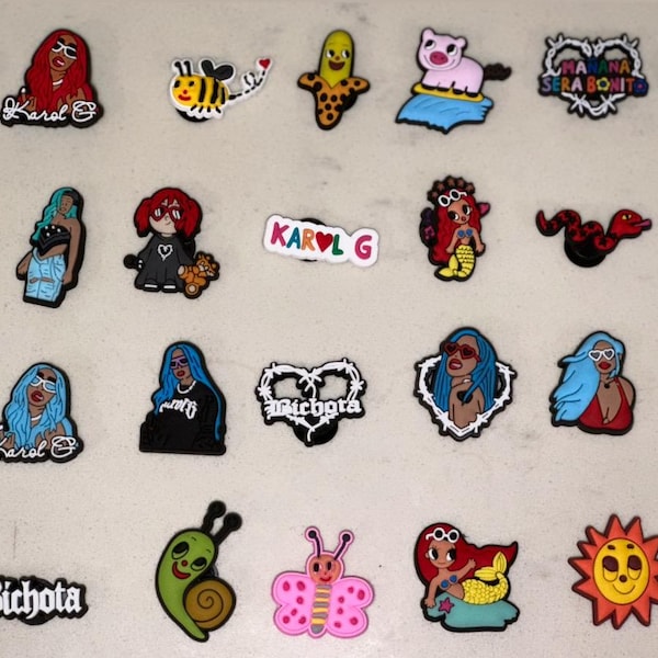 crocs charms Karol G, Bichota,mañana sera bonito