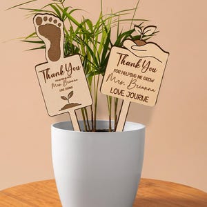 Porta-cartão-presente personalizado para professor, presente de agradecimento de fim de ano ou semana de agradecimento, placa de planta para professor, lembrança de professor, me ajudando a crescer