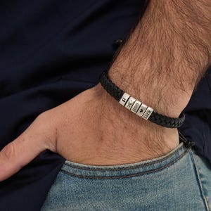Bracelet en cuir pour homme personnalisé taille réglable, bracelet d'anniversaire personnalisé, cadeau de Noël pour la fête des pères pour lui papa maman mari petit ami
