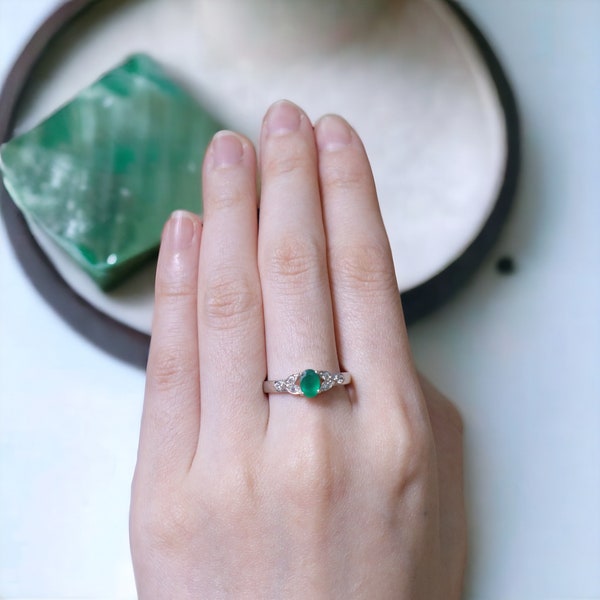 Green Agate, Solitaire ring, Casual ring, Everyday ring, Authentic gemstones, Birthstone, May, Gemini, Fine Jewelry, Birthday, Anniversary
