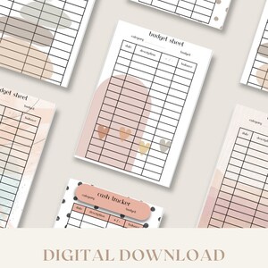 Puede incluir: Cuatro hojas de presupuesto imprimibles con diferentes diseños. Cada hoja tiene columnas para la fecha, la descripción, el presupuesto y el saldo. Los diseños incluyen formas abstractas en tonos de marrón, rosa y gris, así como lunares y corazones.