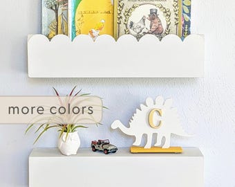 Child Wall Shelf Book Display Floating Wooden Shelf Scalloped Bookshelf Nursery Wall Mount Wooden Bookshelf Small Size Scallop Shelf Nursery