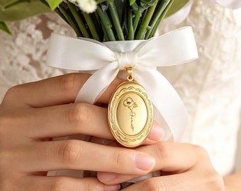 Personalized Bridal Bouquet Locket Charm,Memorial Wedding Photo Charm ,Wedding Memorial Gifts for Bride