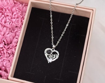 Heart Photo Projection Necklace for Mom, Personalized Mother Necklace, Memorial Photo Pendant for Mom, Mothers Day Gift for Her