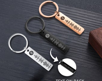 Gepersonaliseerde sleutelhanger, muziekcode sleutelhanger, aangepaste gegraveerde sleutelhanger, muzikaal cadeau - huwelijkslied, gegraveerde code sleutelhanger, cadeau voor muziekliefhebber