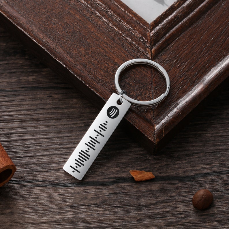 Personalised Keyring,Music Code Keychain,Custom Engraved Keychain, Musical Gift Wedding Song, Engraved Code Keychain, Gift for Music Lover zdjęcie 5