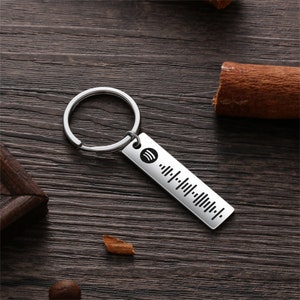 Personalised Keyring,Music Code Keychain,Custom Engraved Keychain, Musical Gift Wedding Song, Engraved Code Keychain, Gift for Music Lover zdjęcie 6