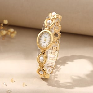 Women's Pearl Watch,Custom Pearl Gold Watch with Name,Freshwater Pearl Watch,Elegant Watch for Women,Gift for Her,Mom,Wife,Christmas Gift