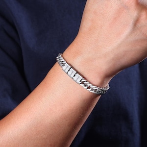 Pulsera de oro personalizada para hombre, regalo para marido, pulsera de acero inoxidable para papá con nombre de los hijos, pulsera con nombre familiar para Papá Noel. imagen 12