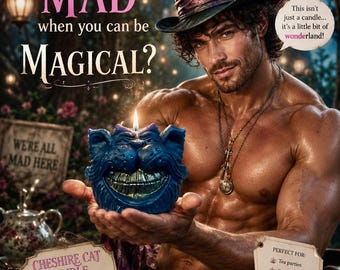 Vela de cera de soja Cheshire Cat vertida a mano con aroma a arándano y vainilla