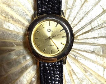 Reloj SHYE tono dorado con correa de cuero negro auténtico / Reloj de cuarzo minimalista