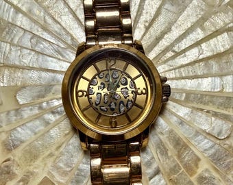 Reloj con estampado de leopardo en tono dorado brillante / Reloj de pulsera con esfera brillante / Reloj llamativo