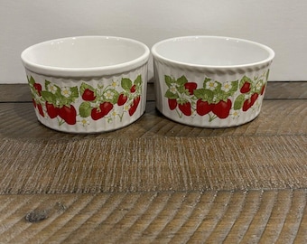 Vtg Action Microwave Strawberry Collection Stoneware Soufflé Ramekins (set of 2)