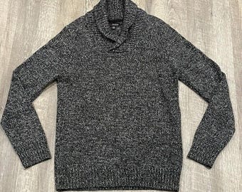 Jersey vintage Guess con cuello chal para hombre, talla M, diseño jaspeado negro.