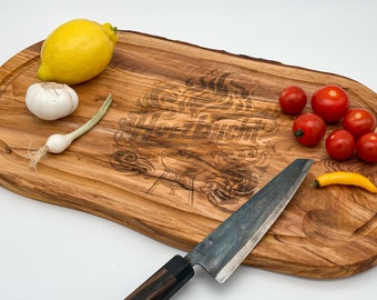 Personalized olive wood cutting board with juice groove and engraving – gift for men grill BBQ meat Father's Day dad individual