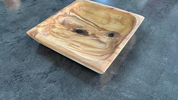 素朴な四角いオリーブウッドスナックボウル 13 x 13 cm | スナック