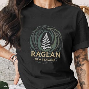 Raglan New Zealand Art, Fern Print Digital Download, Retro Nature Art, Vintage Style, Kiwi Souvenir, Travel Poster, Wall Decor