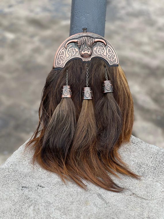 Scottish Handmade Bull Hair Kilt Sporran: Antique Tassel