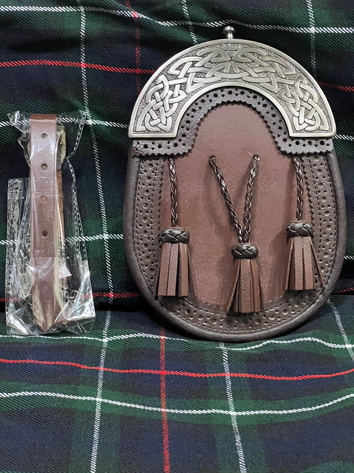 Schots bruin leren jachtsporran - handgemaakte traditionele KILT-sporran met riem - premium handgemaakte leren sporran met kwastjes - België