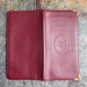 Cartier Card Wallet Auténtico para mujer / Accesorios vintage Diseñador Regalo de lujo para ella / Envío gratuito a todo el mundo / Cuero burdeos retro imagen 4