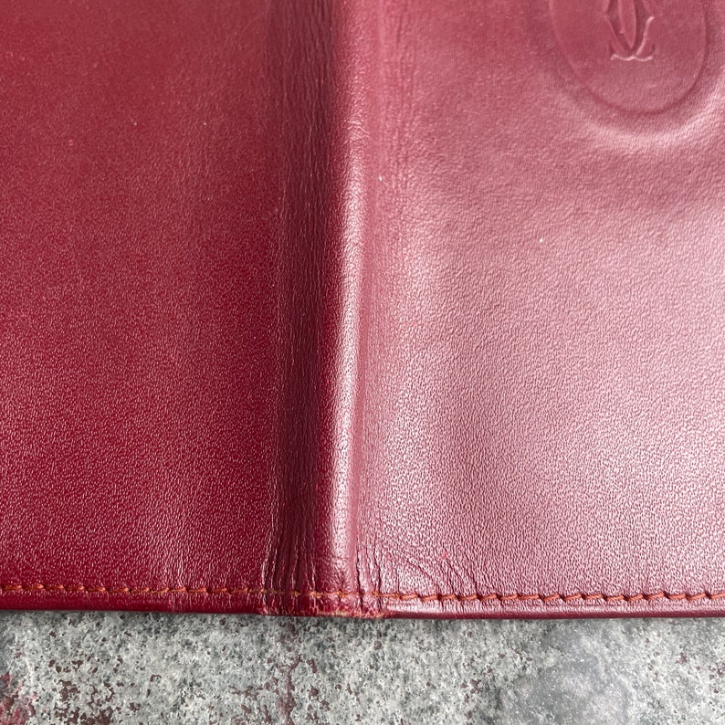 Cartier Card Wallet Auténtico para mujer / Accesorios vintage Diseñador Regalo de lujo para ella / Envío gratuito a todo el mundo / Cuero burdeos retro imagen 8