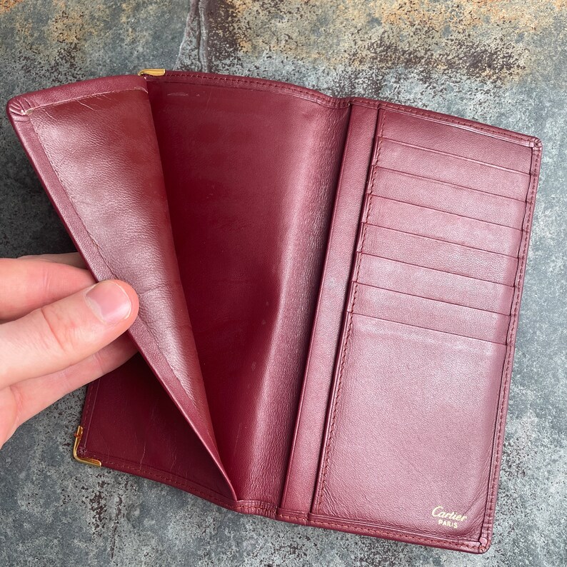 Cartier Card Wallet Auténtico para mujer / Accesorios vintage Diseñador Regalo de lujo para ella / Envío gratuito a todo el mundo / Cuero burdeos retro imagen 7