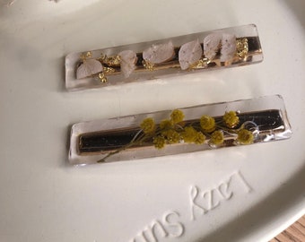 Elegant Resin Barrettes with Dried Flowers
