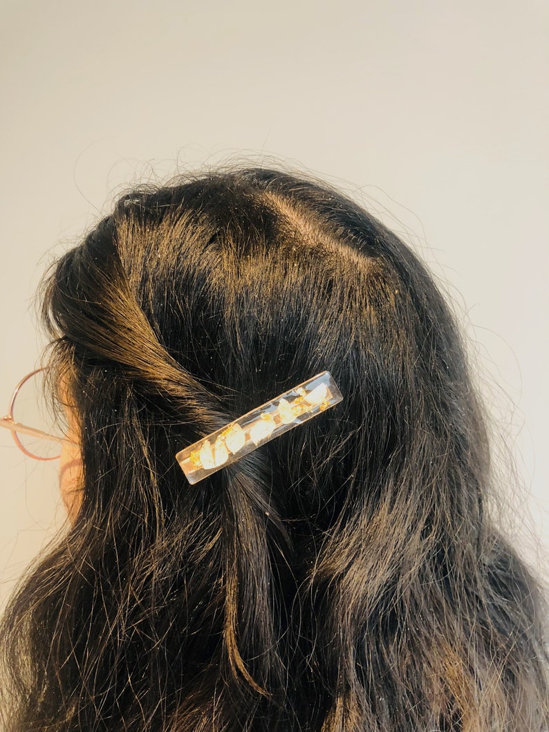 Elegante Haarspangen aus Kunstharz mit getrockneten Blumen Bild 4