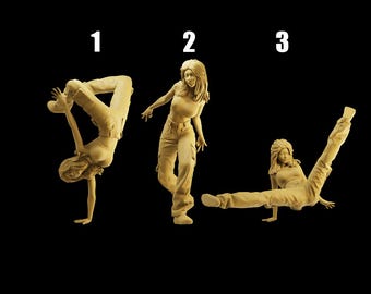 High Detail Breakdance Girl Figures 1/35 1/43 1/64, Unpainted Resin Dancer Miniature People for Stage Diorama