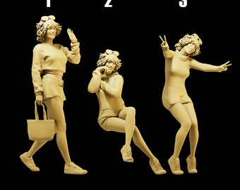 High-Detail Frizzy Hair Woman Figures 1/35 1/43 1/64 - Unpainted Resin Miniatures