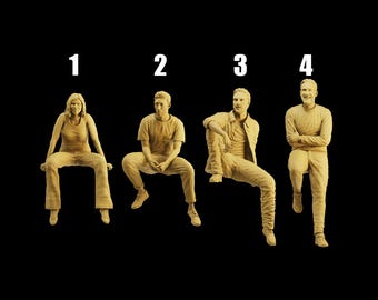 Unpainted Scale Figure 1/35 1/43 1/64 Person Leaning on Car Hood - 3D Print Resin - Ideal for Dioramas/Collectibles - 1:64 Scales