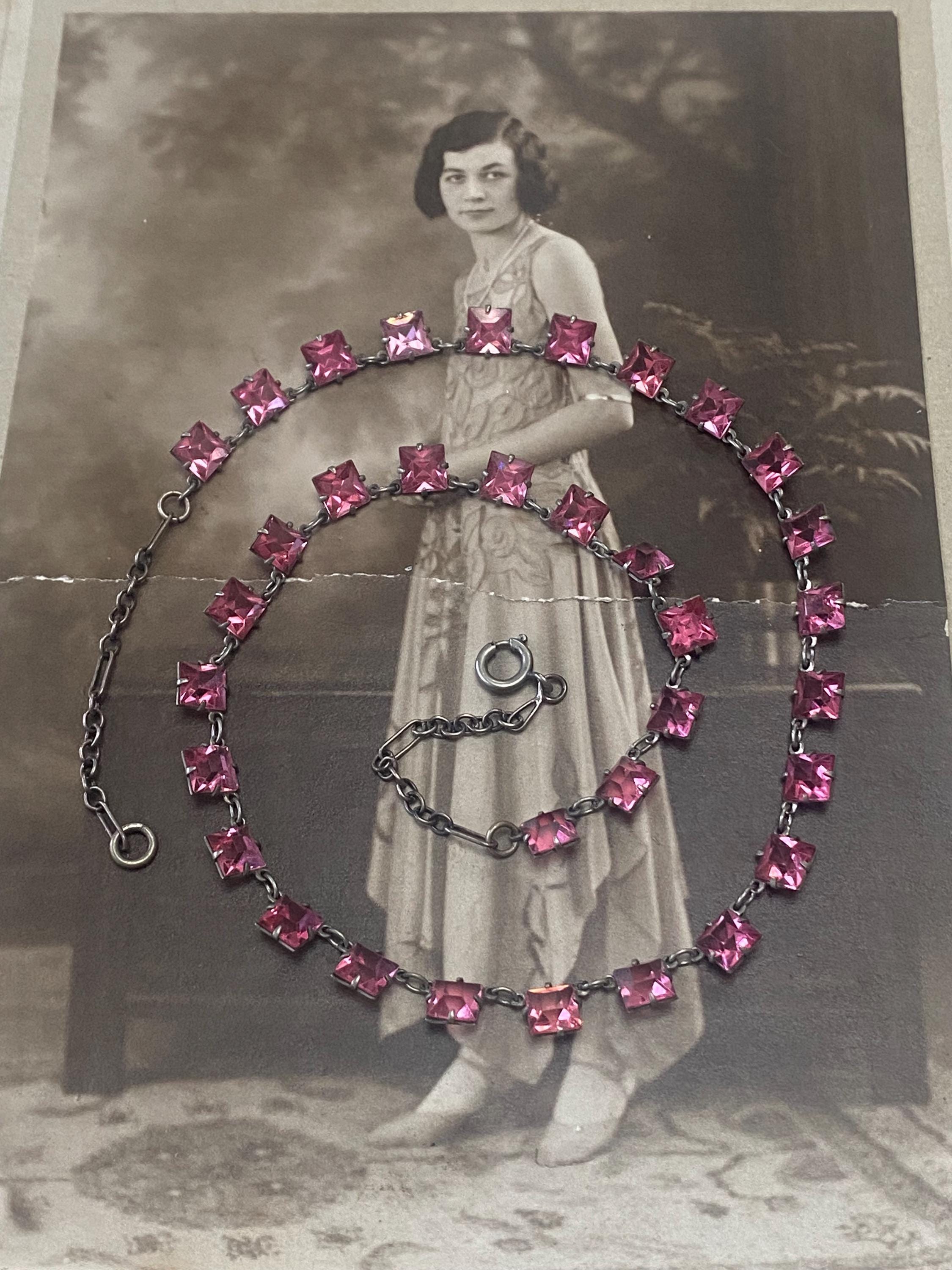 Collier Ancien En Perles De Nacre Rose Art Déco, 49 Cm, 50 Grammes - Réassemblé Avec Fermoir Récent