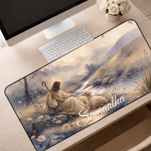 Personalisierter Jesus der Gute Hirte mit Lamm Schreibtischmatte, Christian Home Office Decor