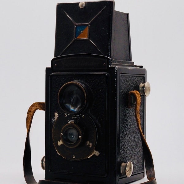 Voigtländer Brillant TLR Camera - Vintage 1930s Twin Lens Reflex, Art Deco Design, Collector's Piece