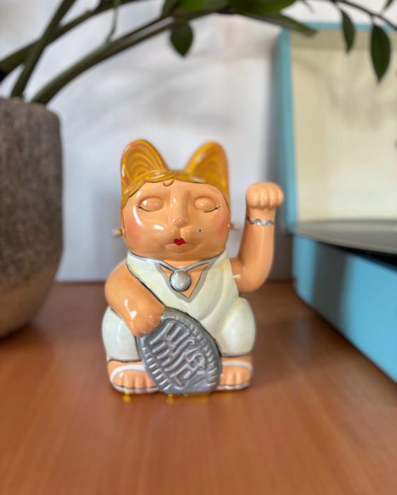 Marilyn Monroe Style Maneki Neko, Hand Painted Lucky Cat Figurine