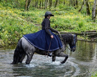 Midweight RainSkirt. Custom made waterproof, rugged, wraparound skirt for horseback riding.