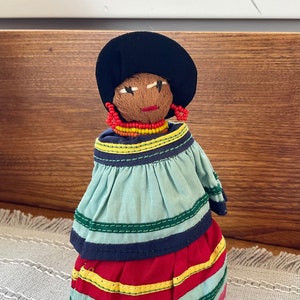 Vintage Seminole doll
