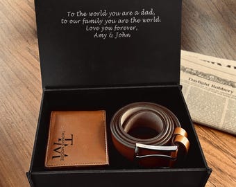Cintura in pelle da uomo personalizzata e portafoglio personalizzato, in legno inciso / regalo di anniversario per il marito