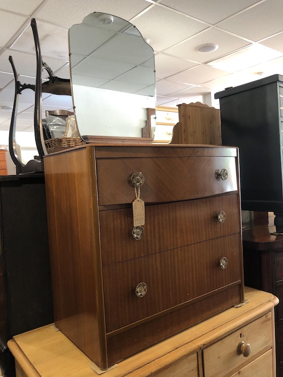 Elegant 1950*s Mid Century Dressing Table Chest of Drawers With Mirror - Etsy Elegant 1950*s Mid Century Dressing Table Chest of Drawers With Mirror - Etsy