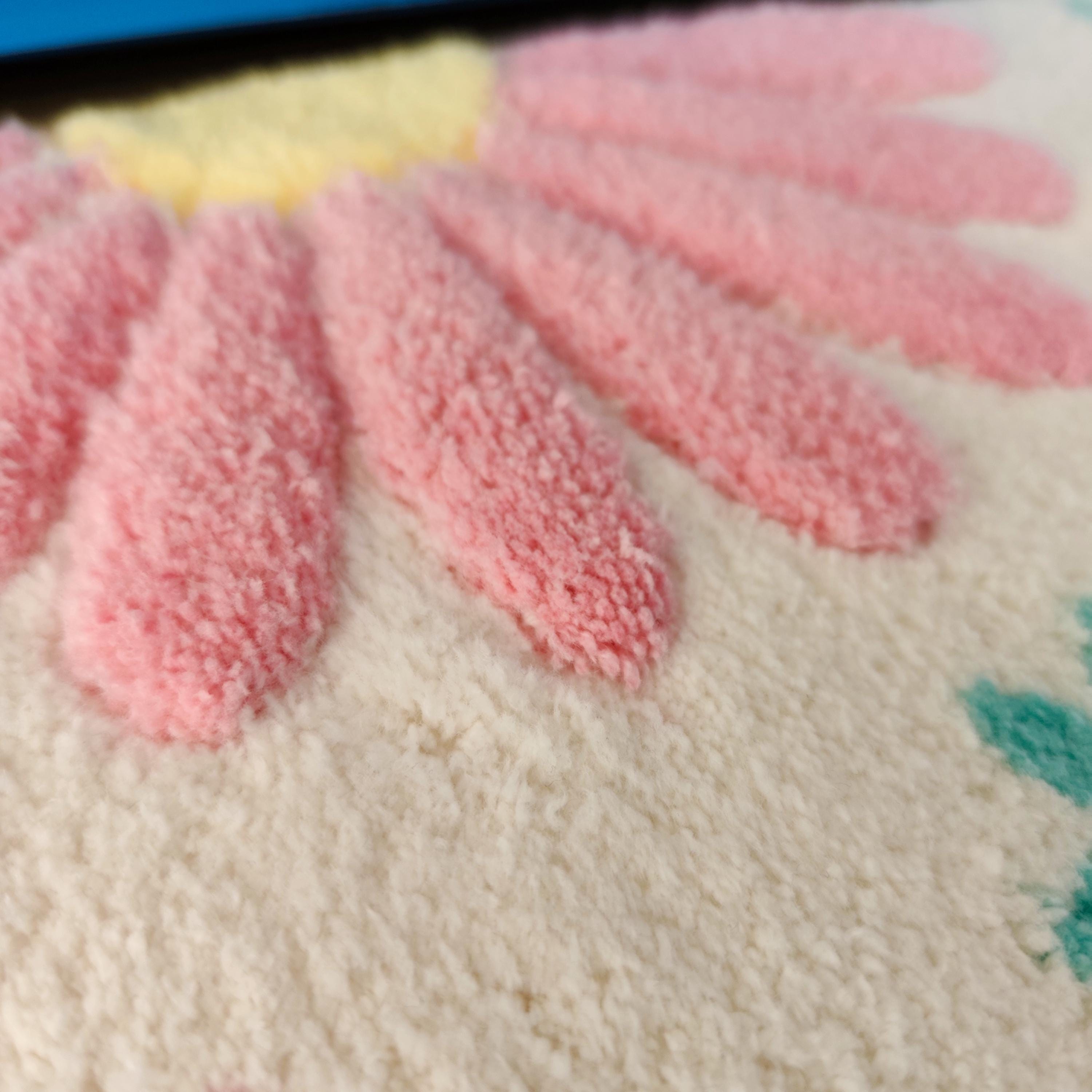 Handmade Tufted Daisy Keyboard Rug: Pink Flower Desk Mat - Etsy