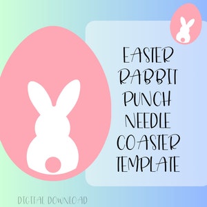 Puede incluir: Plantilla de descarga digital para un posavasos de aguja de punzón de conejo de Pascua. La plantilla presenta un fondo rosa con una silueta de conejo blanco en el centro. El texto "Easter Rabbit Punch Needle Coaster Template" está escrito en negro sobre un fondo azul claro.