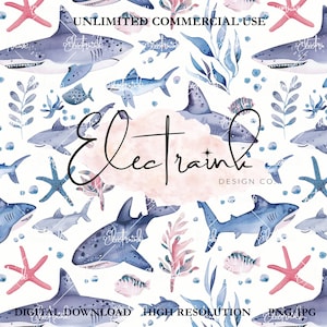 Könnte beinhalten: Nahtloses Muster mit Aquarell-Illustrationen von blauen Haien, Seesternen, Korallen und Algen auf weißem Hintergrund. Der Text "Electraink Design Co." befindet sich in der Mitte des Musters.